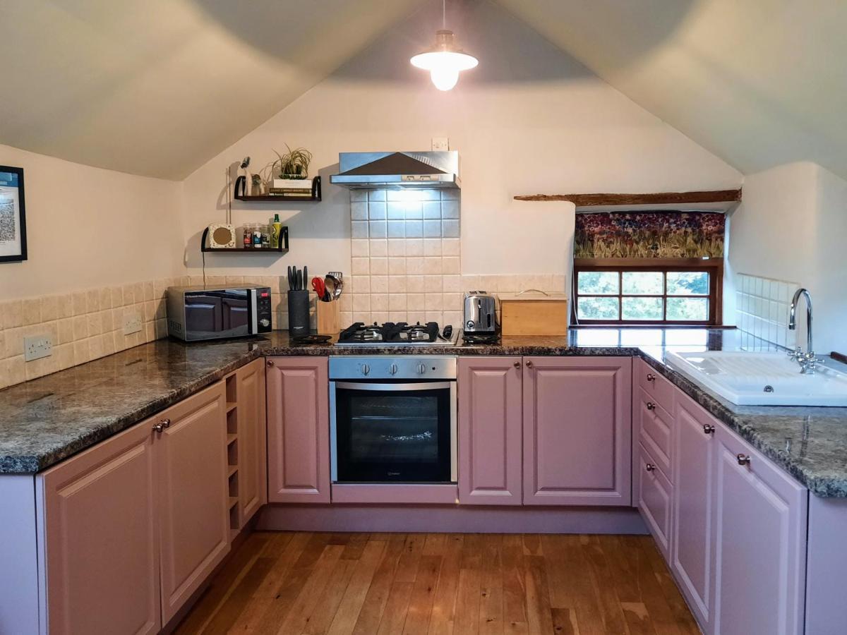 Cosy Barn On Rural Smallholding With Alpacas, Goats & Pigs Stithians Extérieur photo