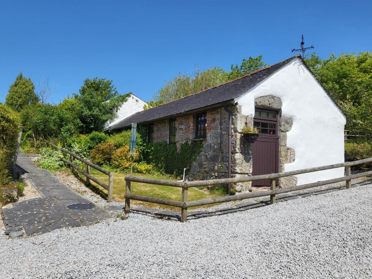 Cosy Barn On Rural Smallholding With Alpacas, Goats & Pigs Stithians Extérieur photo